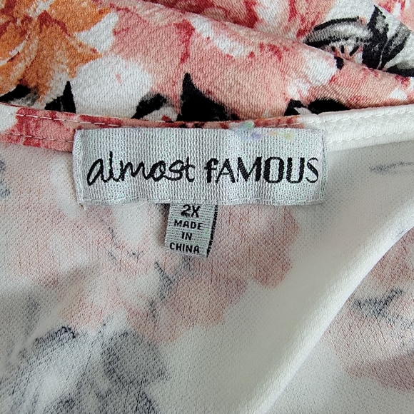 Almost Famous floral dress - Picture 8 of 10